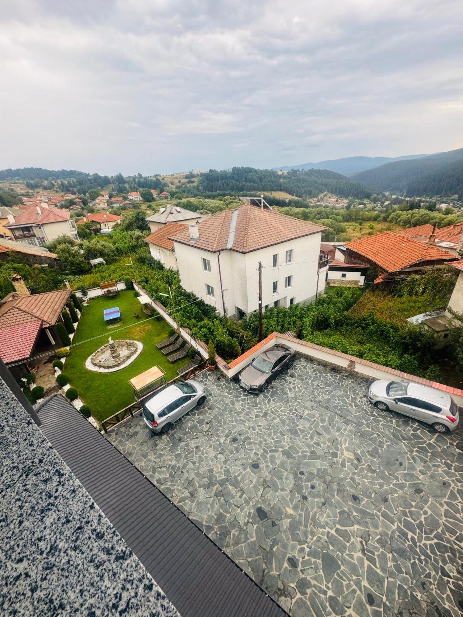 Къща За Гости Аси Dospat Extérieur photo